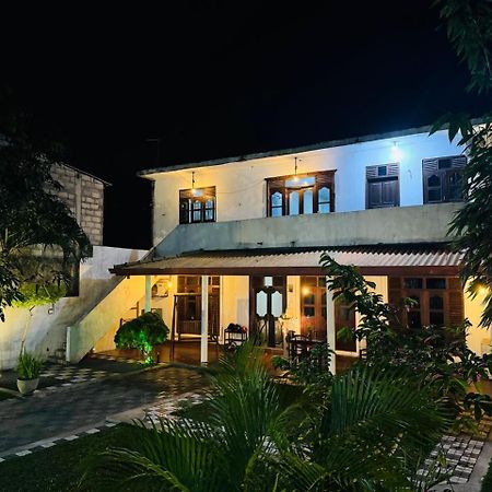 Akash Villa Talaramba Exterior foto